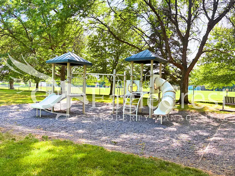 1211 Yellowhawk Way #B — Photo 30