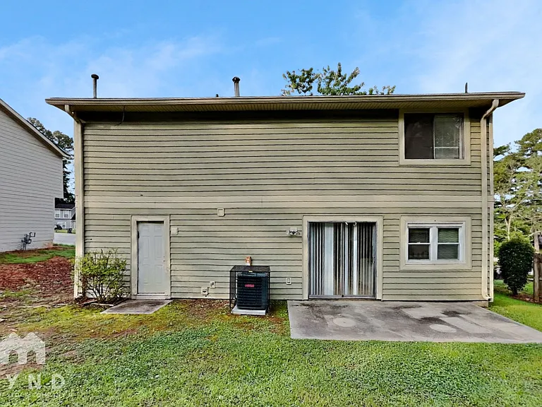 785 Edenton Ct — Photo 16