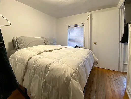 Rented by Kahen Properties | media 13