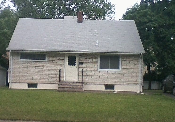 2nd image of 619 Delaware Ave