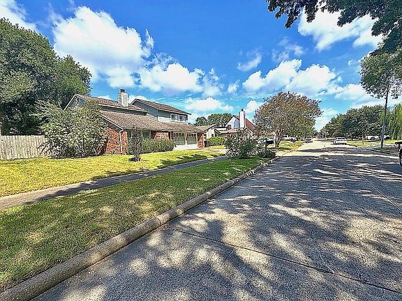 3rd image of 7302 Treewater Dr