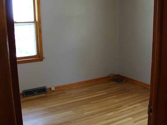 SE bedroom