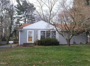 28 Melrose Ter, Middletown, NJ 07748