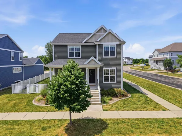3062 Pleasant St, Sun Prairie, WI 53590