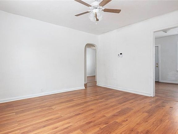 5th image of 1020 Waldemere Ave