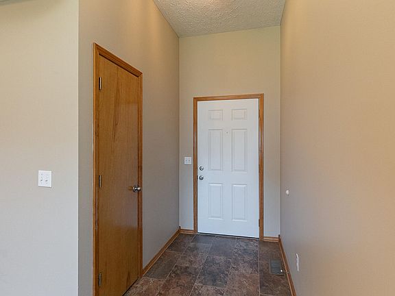 5th image of 807 E Sandpiper Drive