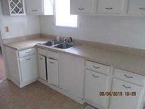 5th image of 3216 Winnebago St