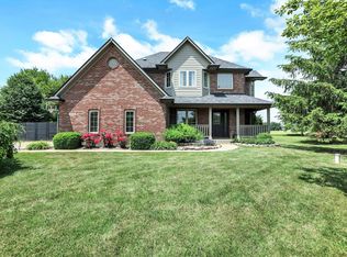 6726 W Willow Grove Dr, New Palestine, IN 46163
