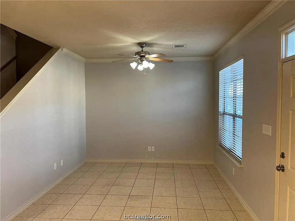 4 bed, 1496 sqft, $1,850 — Photo 2