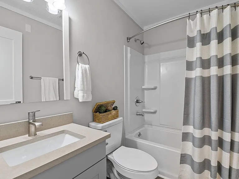 413 Canal St — Photo 10