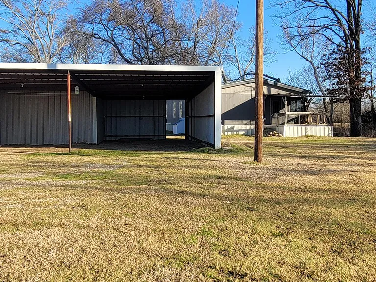 1223 Vz County Road 4110 — Photo 2