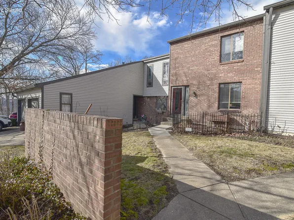 2922 Prospect Point Dr, Villa Hills, KY 41017