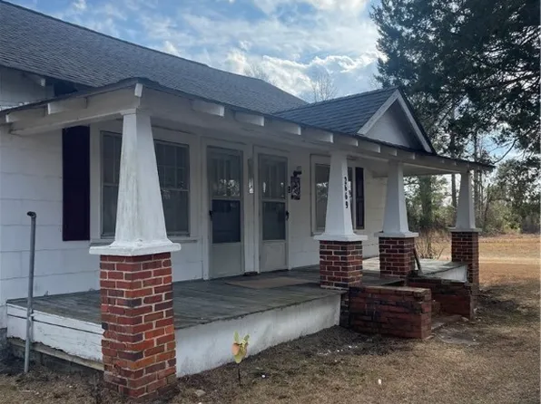 2669 W White Pond Rd, Fairmont, NC 28340