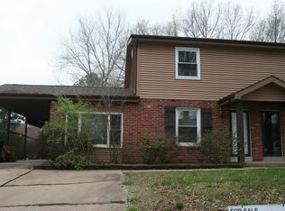 206 Wolfner Dr, Fenton, MO 63026