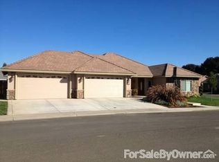 953 Chisholm Trl, Galt, CA 95632