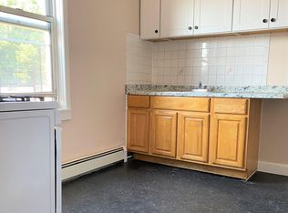 937 E Gun Hill Rd #2RR, Bronx, NY 10469