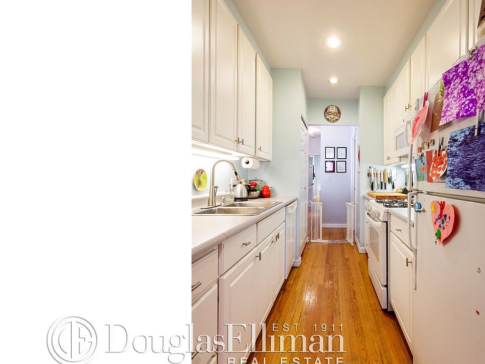 2nd image of 285 Hicks St APT 2L