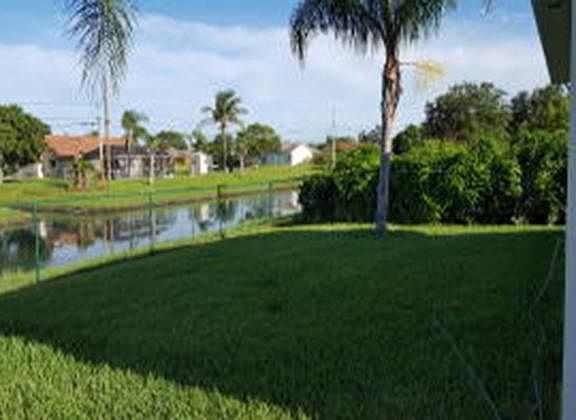 4th image of 2341 SE Rock Springs Dr