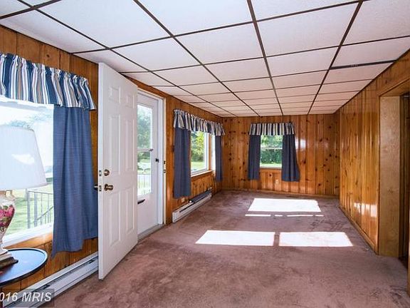 3rd image of 271 Mallard Dr