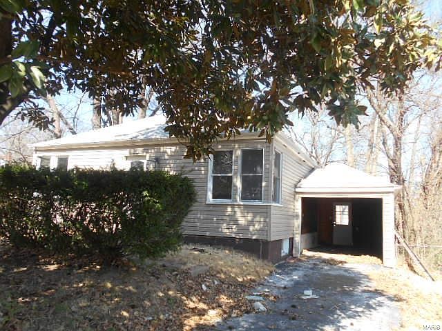 1st image of 7727 Horatio Dr