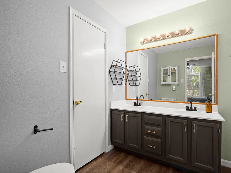8715 Dandelion Trl — Photo 13