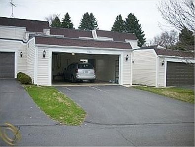 1st image of 664 Oxford Oaks Ln #1