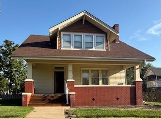422 W 6th St, Larned, KS 67550