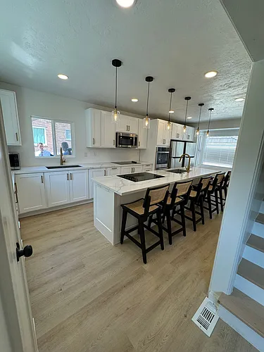 360 N 600 E Photo 1