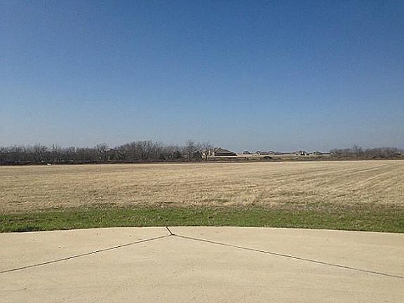 2nd image of 520 Antler Cir