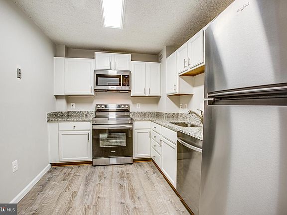 5th image of 200 N Pickett St APT 1113