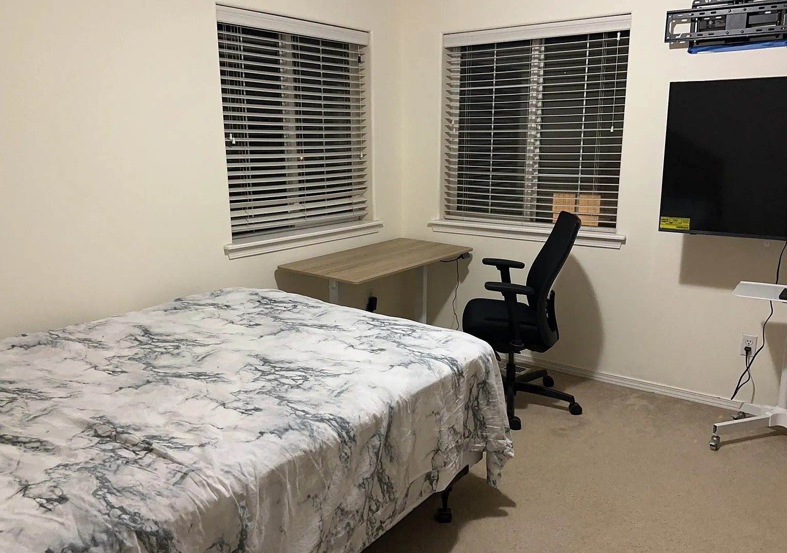 1-bedroom in a house for rent, shared bathroom — Photo 2