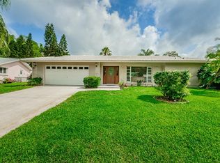 832 Helmsman Way, Palm Harbor, FL 34685
