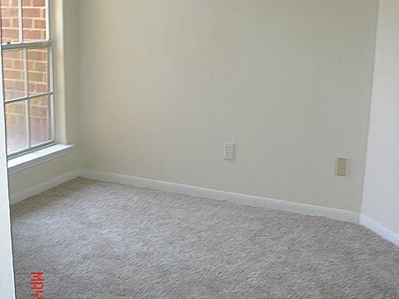 4th image of 18623 Willow Moss Dr