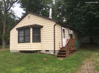 294 Goodwin Dr, Crystal, MI 48818