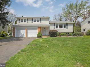 9 Regent Rd, Cherry Hill, NJ 08003