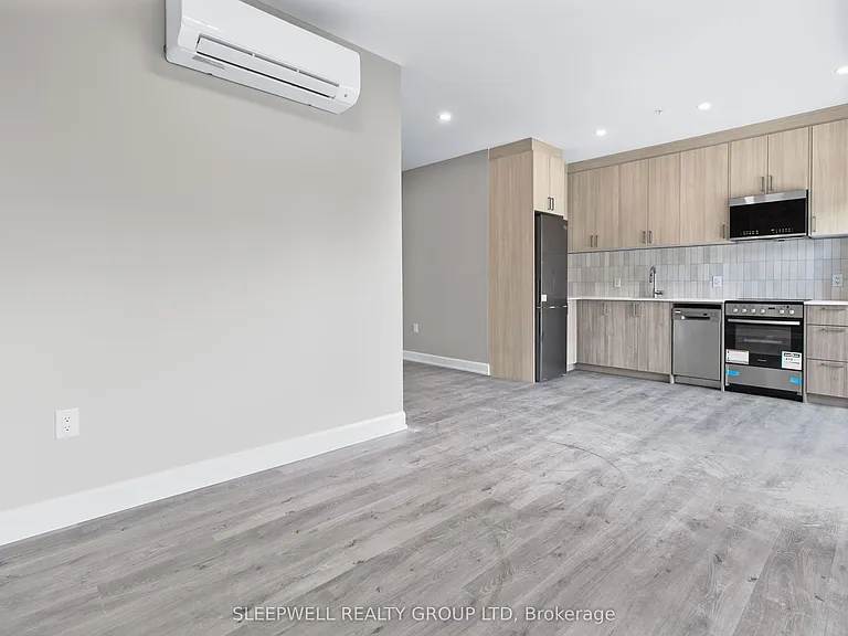 370 Cambridge St N #303 — Photo 6