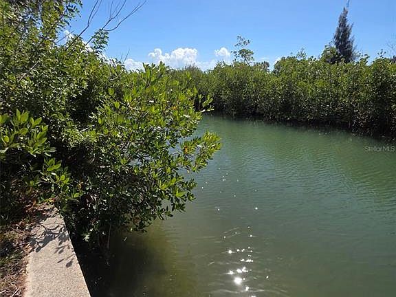 2nd image of 305 Spaniards Rd #11