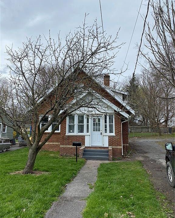 1st image of 905 Vine St
