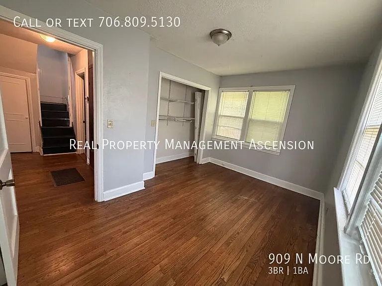 909 N Moore Rd — Photo 11