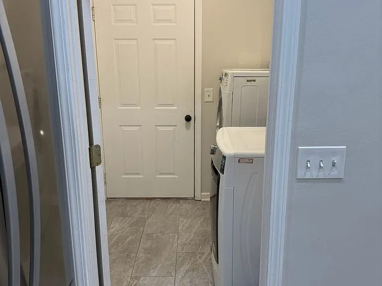 472 Copper Creek Cir — Photo 16