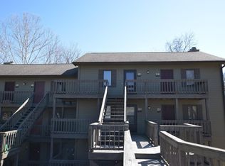 9183 S Pointe Retreat Dr, Bloomington, IN 47401