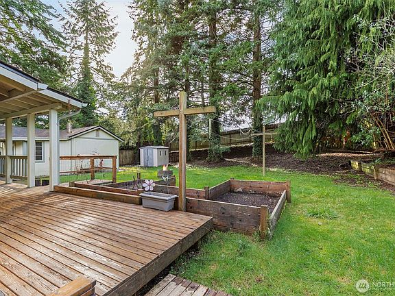 4th image of 26009 Barrett Road NE