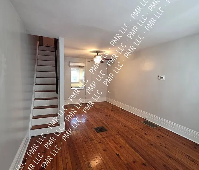 878 N Taylor St — Photo 6
