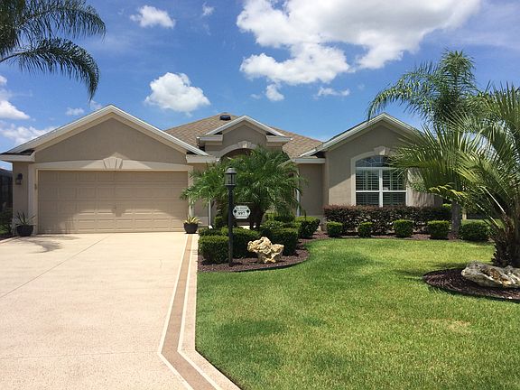 2nd image of 897 Castlehill Dr