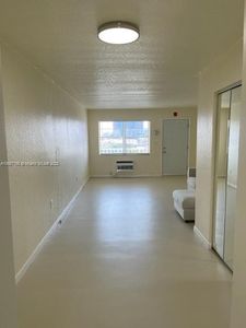 240 Collins Ave APT 7E, Miami Beach, FL, 33139