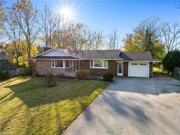 252 West St, West Lincoln, ON L0R 2A0