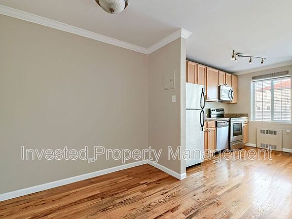 5th image of 1450 Albion St APT 304