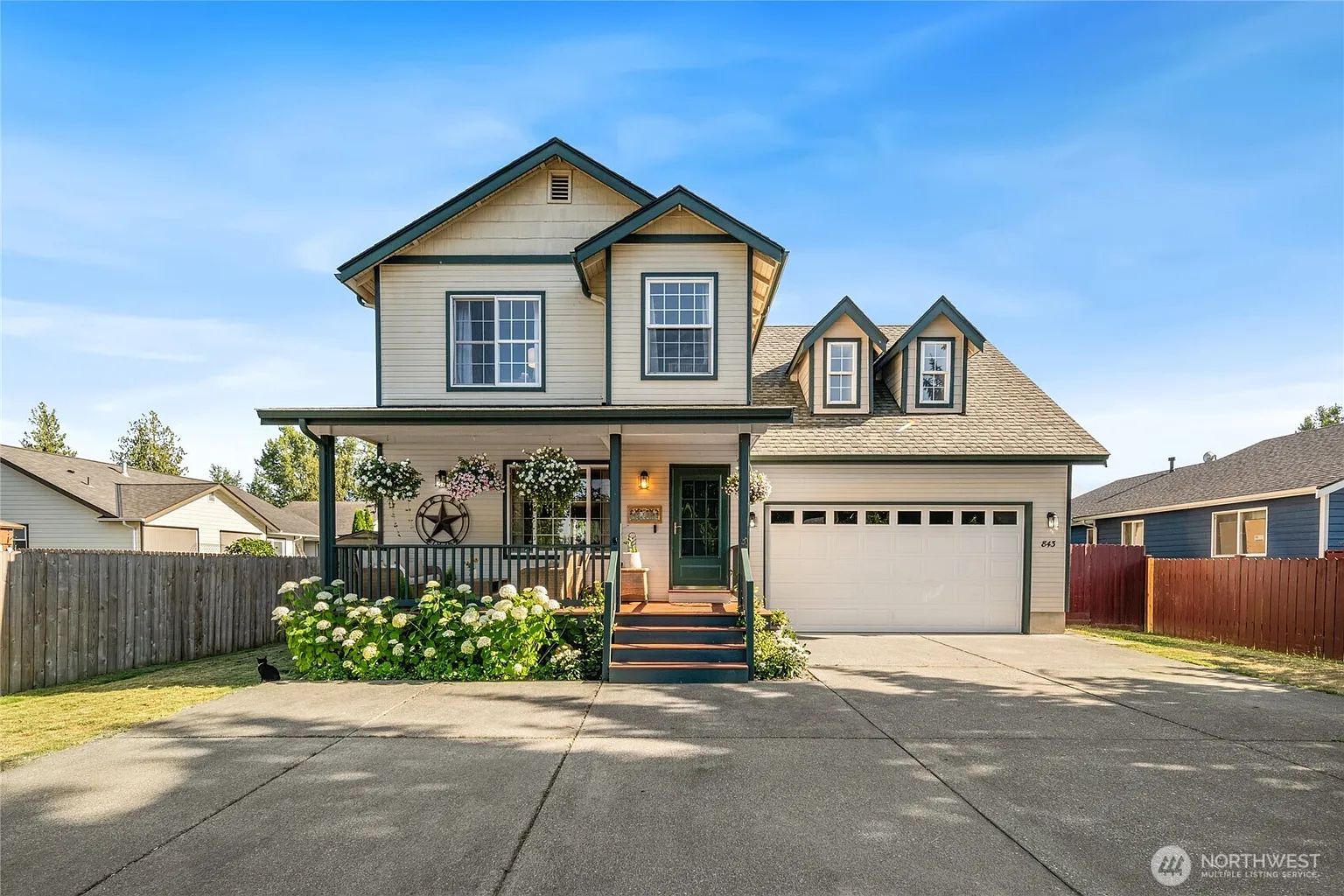 843 Garfield Street photo 1