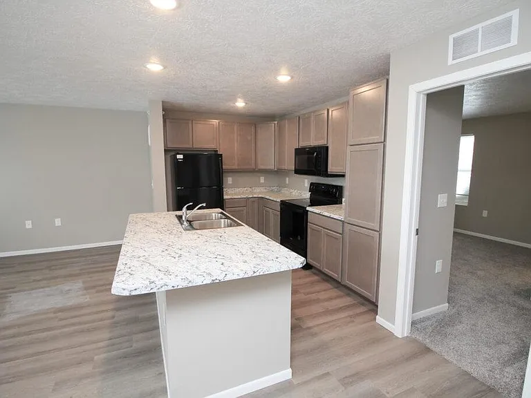 Vineyard Heights — Photo 16