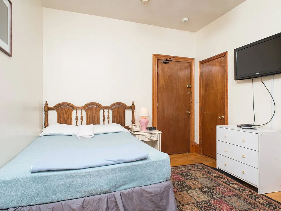 36 Linden St #20